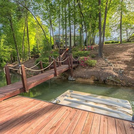 Lakeside Landing By Avantstay Private Dock Mooresville Exterior photo